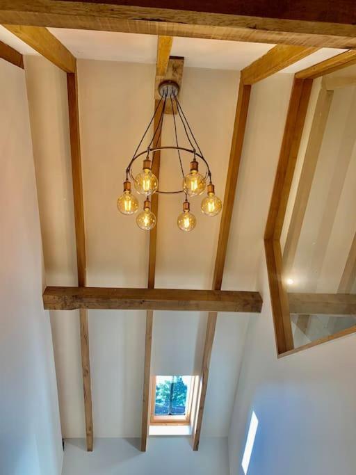 Вилла Coed Farm-Hot Tub-Sleeps 12-Near Брекон Экстерьер фото